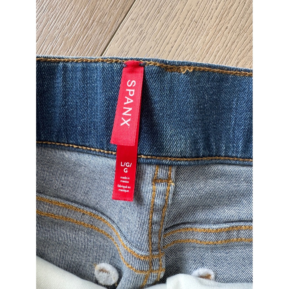 SPANX EveryWear Pull-On Flare Jeans Vintage Indigo Blue Denim Large - Picture 3 of 13